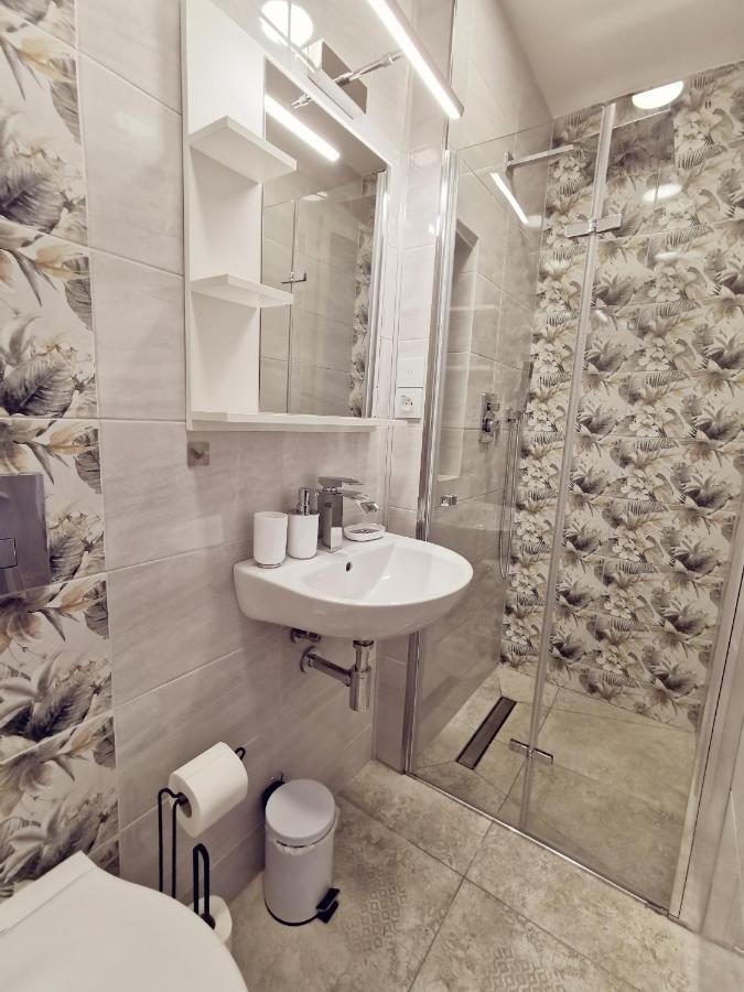 Villa Krysia 50 M Do Morza ミエンジズドロイェ エクステリア 写真