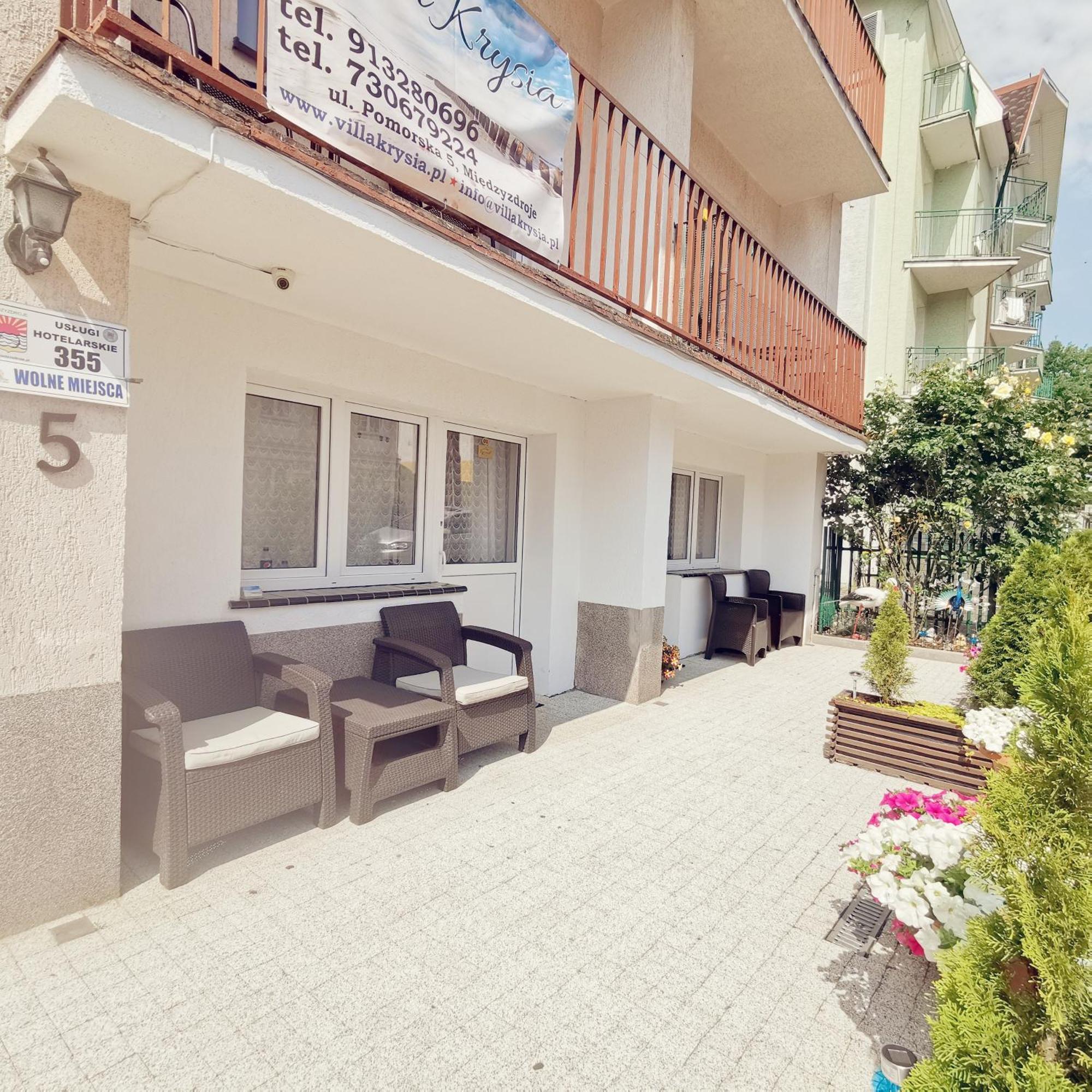 Villa Krysia 50 M Do Morza ミエンジズドロイェ エクステリア 写真